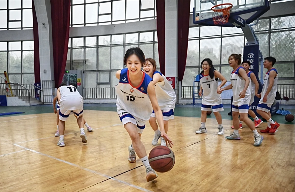 初中女子篮球队全场训练方法